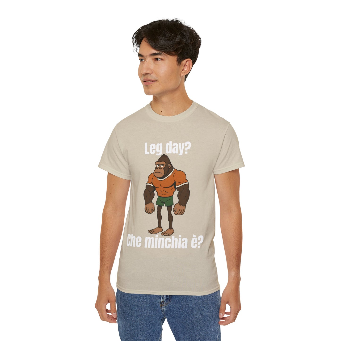 Leg day? T-shirt con gorilla.