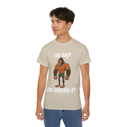 Leg day? T-shirt con gorilla.