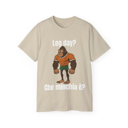 Leg day? T-shirt con gorilla.